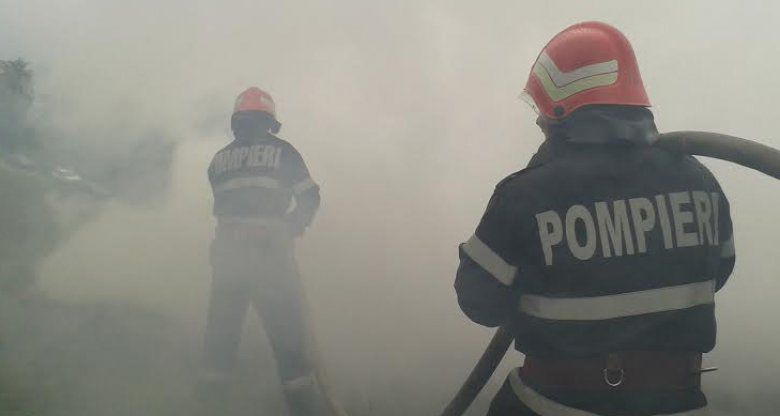 La un pas de nenorocire! Un bărbat și-a pus mâncarea pe foc și a adormit. Foto: prime.md