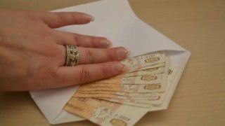 Fiscul informează despre faptul că lucrătorii pot telefona la organul fiscal. Foto: mbc.mc