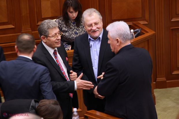 Voronin, îndeamnă toate partidele parlamentare să se așeze la masa de negocieri și să formeze un Guvern. Foto: ziarulnational.md