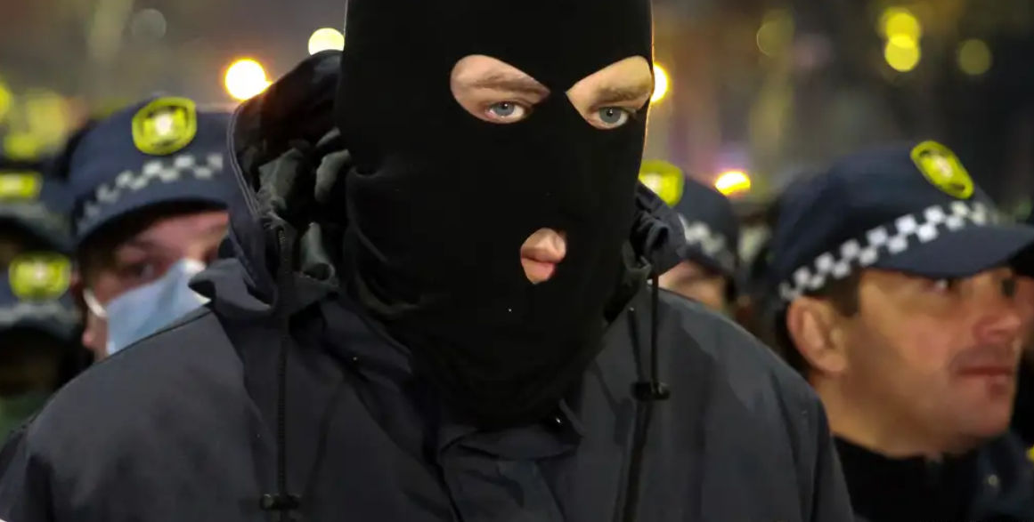 Организаторы протестов в Грузии придумают новый план действий.