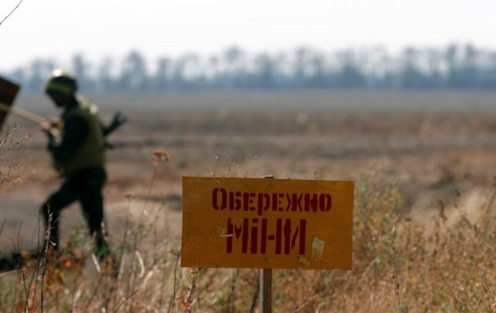 ВСУ: На севере Украины заложено полмиллиона противотанковых мин.