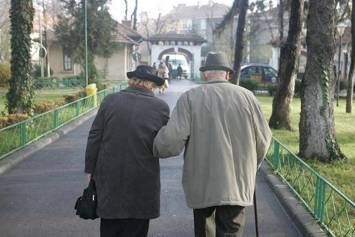 Vîrsta de pensionare și stagiul de cotizare a femeilor vor fi egalate cu cele a bărbaţilor. Foto: romanialibera.ro