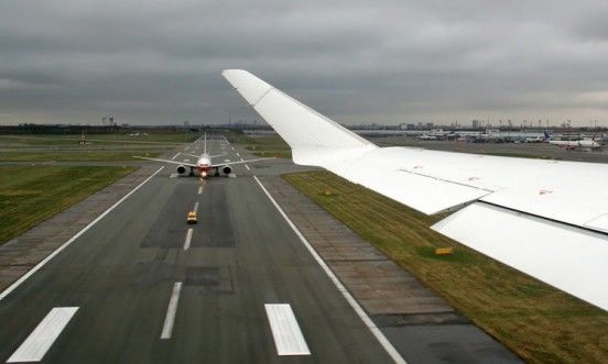 На ВПП аэропорта "Шереметьево" нашли тело мужчины после вылета Boeing 737.