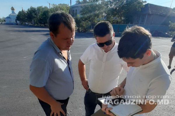 В Бешалме завершена укладка асфальта по центральной улице. Фото: gagauzinfo.md.