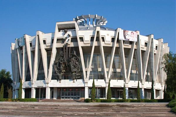 Цирк в Кишинёве могут реконструировать за три года и превратить в культурный центр.
