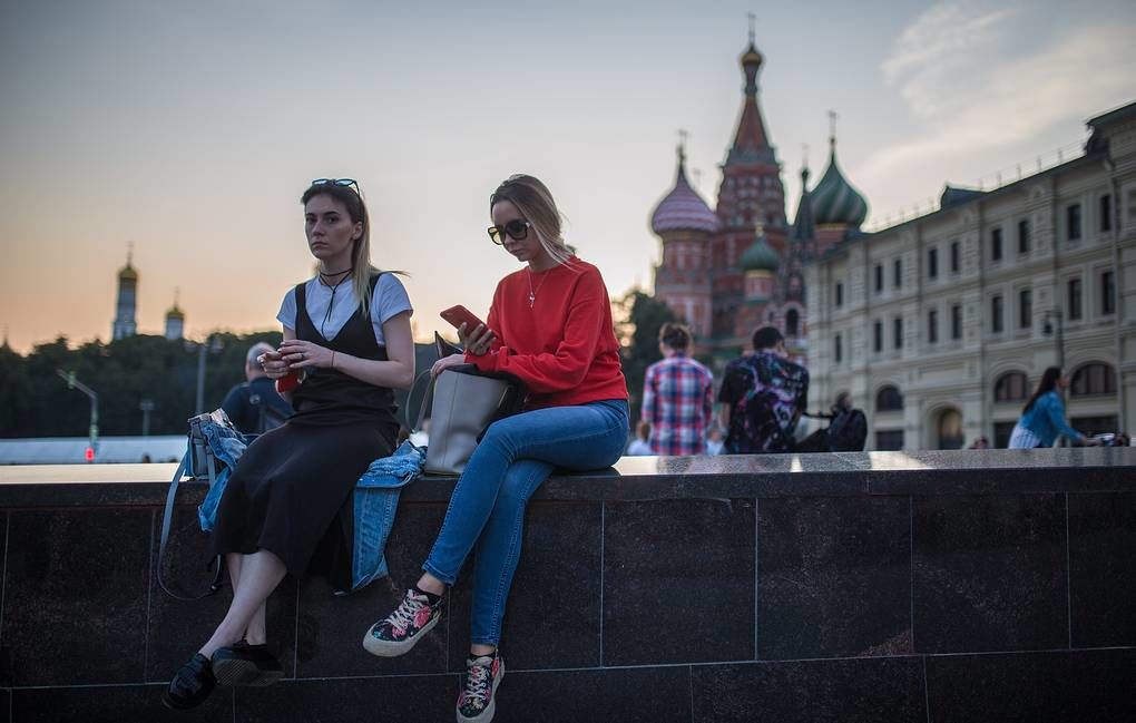 WSJ: в названиях Instagram и WhatsApp появится упоминание Facebook.