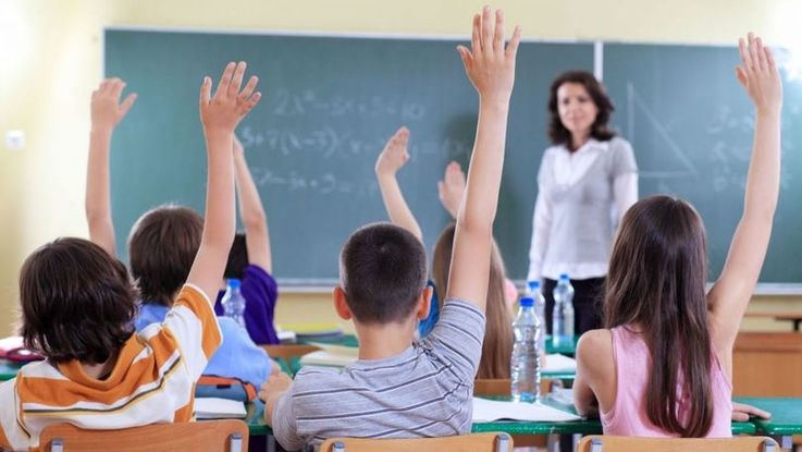 Oficial: 6 din 10 şcoli au ales prezenţa elevilor în sălile de clasă