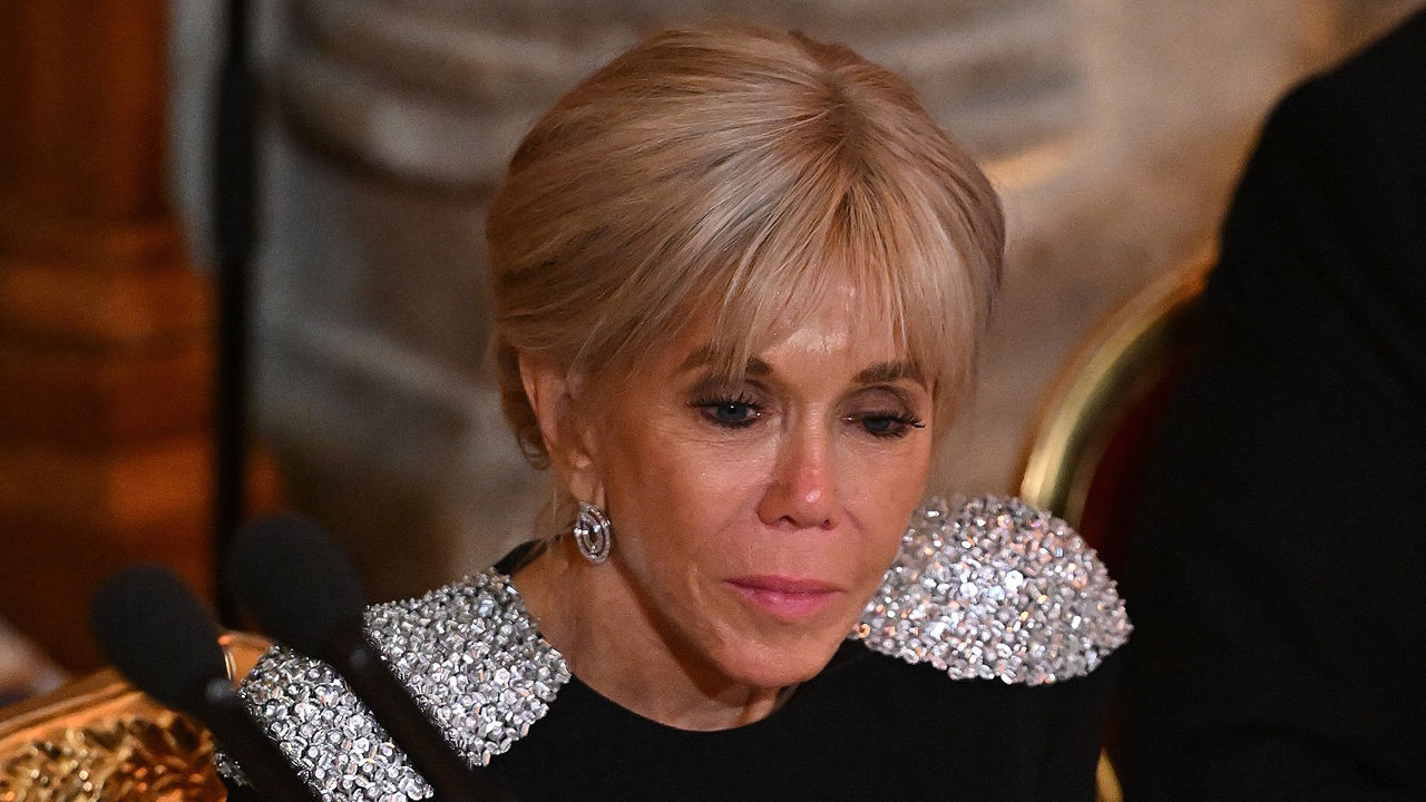 Un tribunal din Paris a găsit 10 persoane vinovate de cyberbullying la adresa Brigittei Macron.