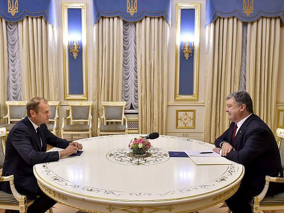 Президент Украины Петр Порошенко и председатель Европейского Совета Дональд Туск.