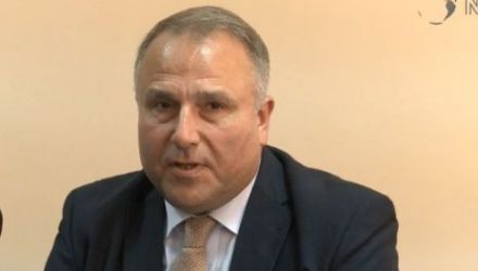 El a precizat că este important ca acel tânăr care îşi cumpără examenul de BAC să înţeleagă că nota cumpărată nu-i asigură liniştea la universitate