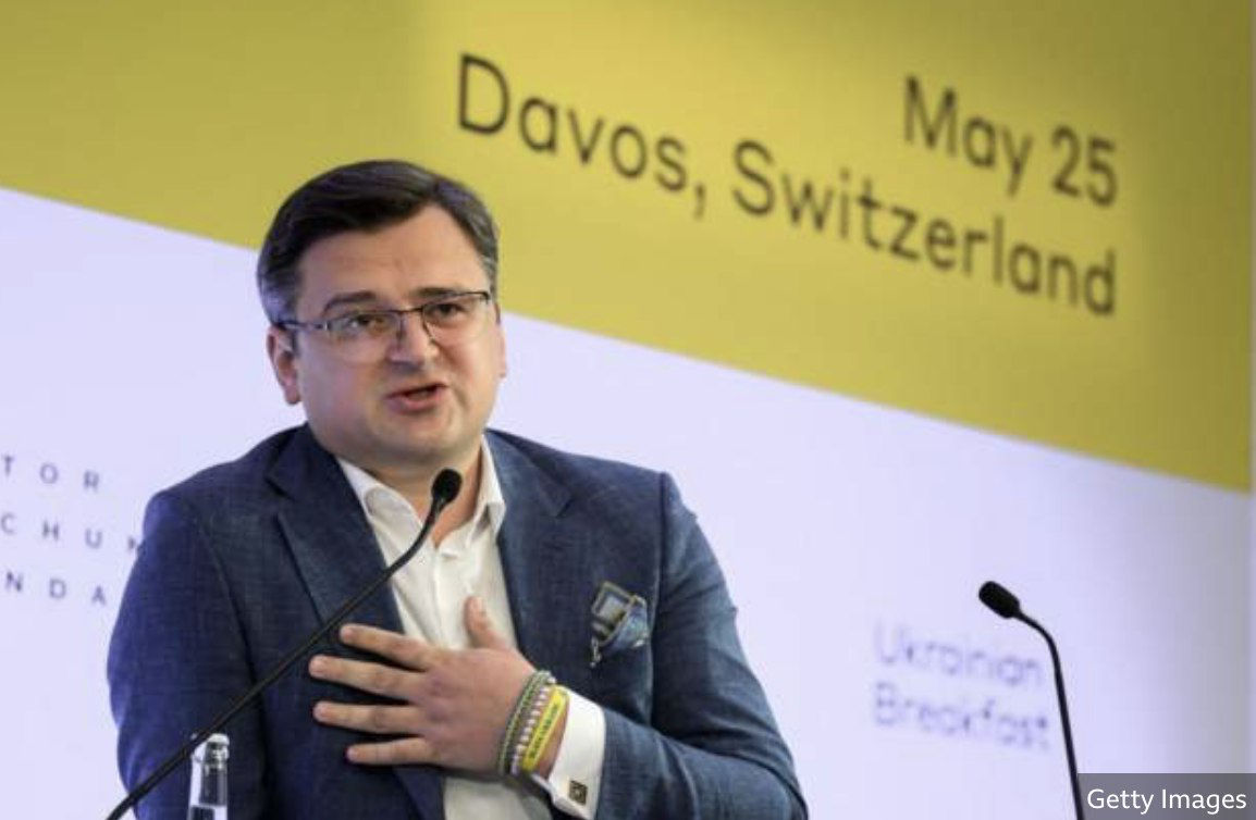 Кулеба: Ситуация для украинских войск в Донбассе "чрезвычайно плоха".