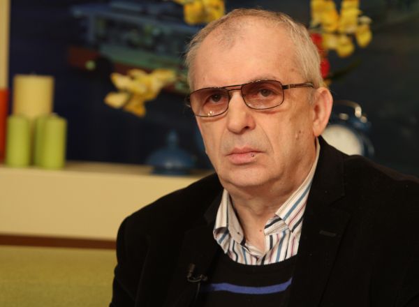 Petru Bogatu despre cine are mai multe șanse la alegerile prezidențiale. Foto: acasatv.md