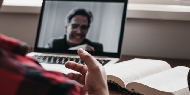 Zoom научился заменять бесполезные созвоны короткими видео.