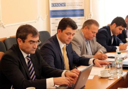 По окончании встречи два главных переговорщика сделают заявления для прессы.