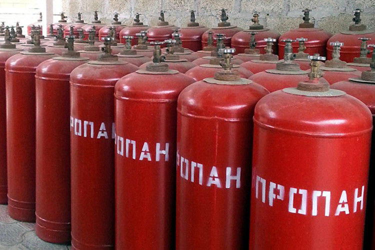 Заправка бытовых баллонов на АЗС запрещена.