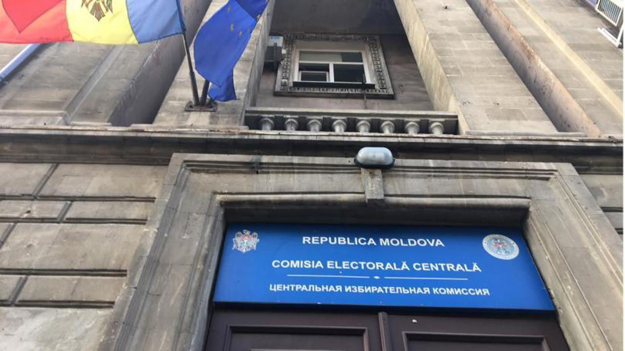 Примэрия Кишинева обвиняет ЦИК в нарушении правил публикации коммюнике.
