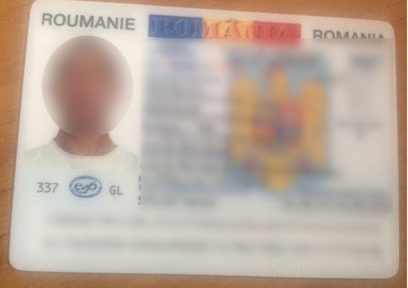 В 200 и 500 евро обошлось оформление двух поддельных румынских удостоверений личности двум гражданам РМ. Фото: border.gov.md.