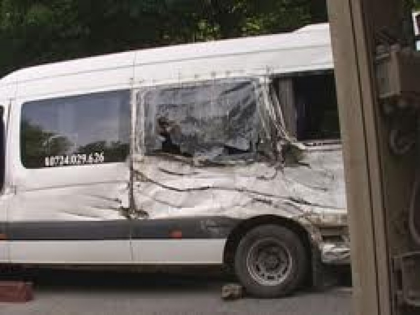 Șoferul microbuzului de pe ruta 110 se afla in continuare in coma