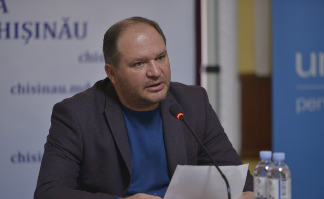 Ряд НПО осуждают поведение мэра Иона Чебана, который начал атаки на СМИ.