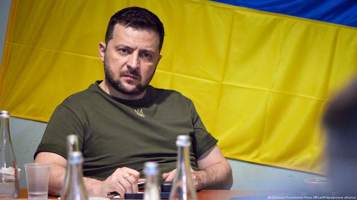 Зеленский требует срочно созвать Совбез ООН из-за российских ударов.