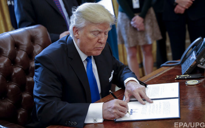Трамп намерен подписать новый иммиграционный указ.