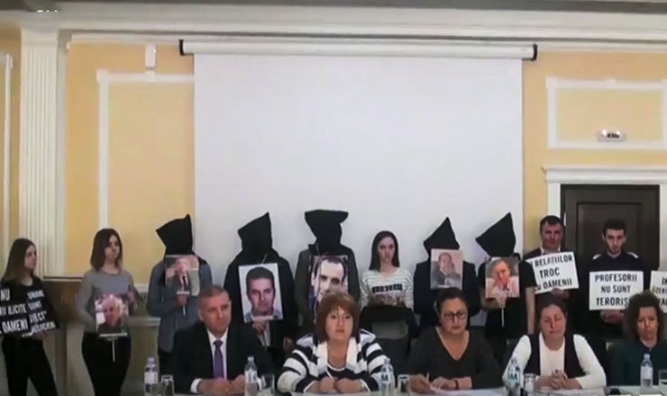 Акцию Amnesty International приурочила к визиту президента Турции Реджепа Эрдогана. 
