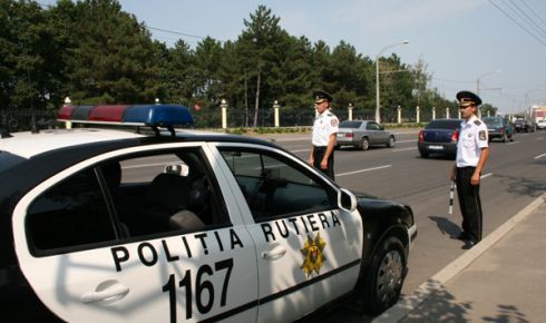 Всего с начала года зарегистрировано 890 ДТП, в которых пострадали 1 тысяча 72 столичных жителя и 37 – погибли.