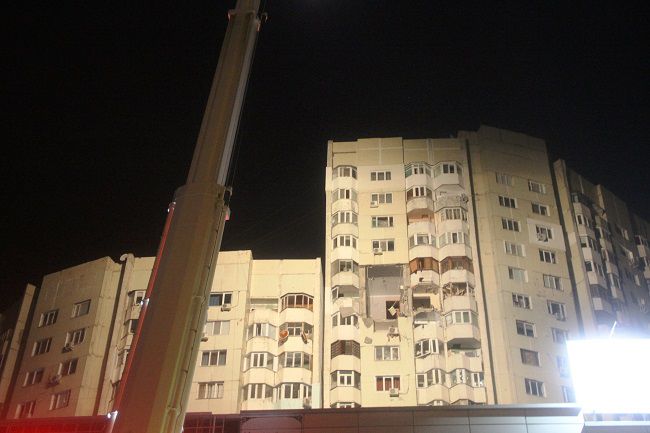 По предварительным данным в результате взрыва в жилом доме погибли 3 человека