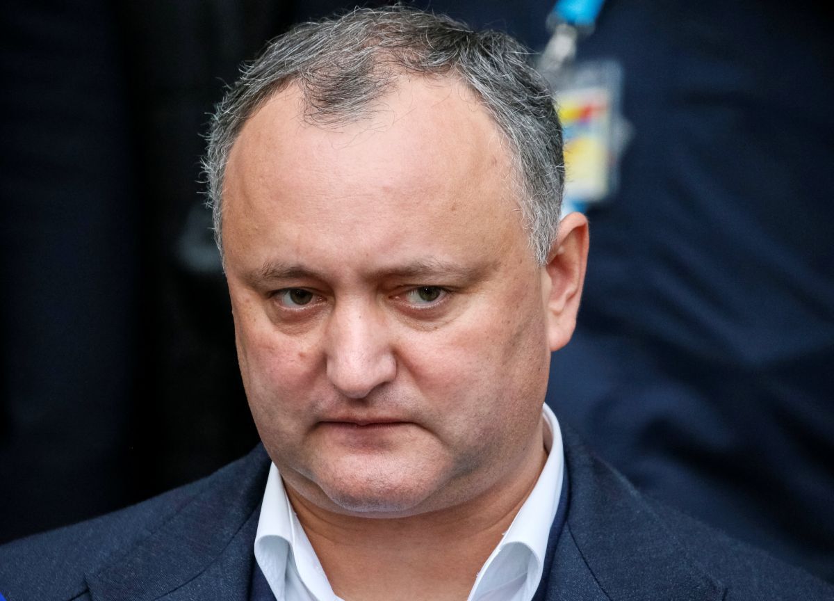 Dodon se arată nedumerit de salariile de zeci de mii de lei pe care majoritatea directorilor întreprinderilor de stat le ridică lunar.