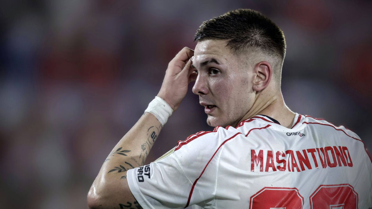 Real Madrid l-a cumpărat pe Mastantuono, jucătorul de 17 ani al naționalei Argentinei, pentru 45 milioane de euro.