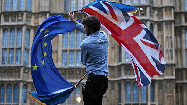 В Британии предлагают купить еду с учетом "уровня тревоги" по Brexit.