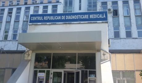 Două asistente medicale au fost surprinse în stare avansată de ebrietate la locul de muncă. 