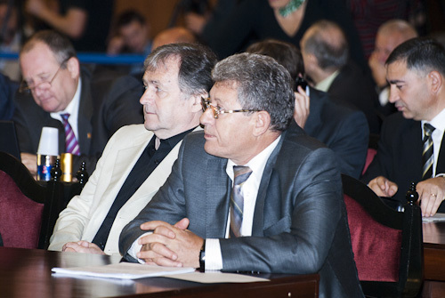 Grupul liberalilor reformatori afirmă că prezența Moldovei în această organizație și mecanismele acesteia sînt ineficiente și nu contribuie la bunăstarea și pacea în regiune.