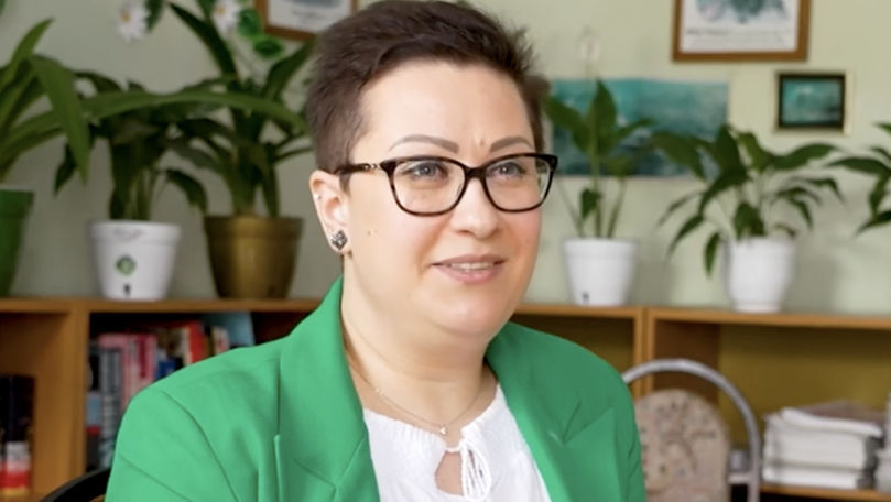 Учитель, шесть лет проработавшая в Италии, вернулась на работу в родной лицей.