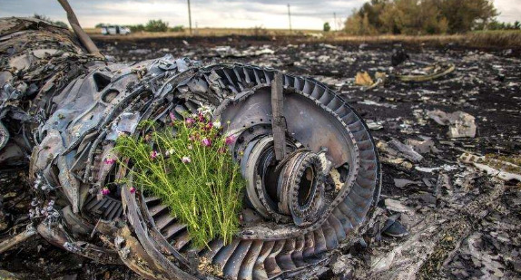 Украина передала Нидерландам материалы дела по сбитому «Боингу» MH17.