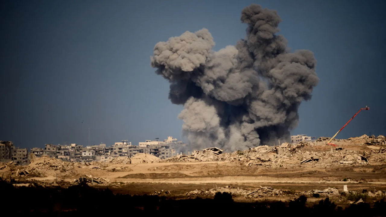 Netanyahu a ordonat armatei israeliene să lanseze atacuri puternice asupra Fâșiei Gaza.