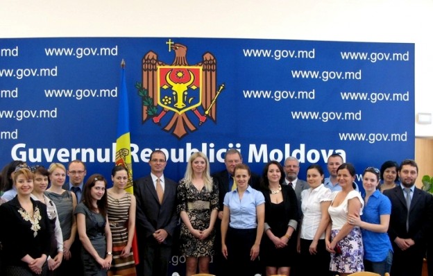 Data limită de depunere a dosarul de concurs este 11 iulie 2013, iar pentru mai multe informații puteți accesa