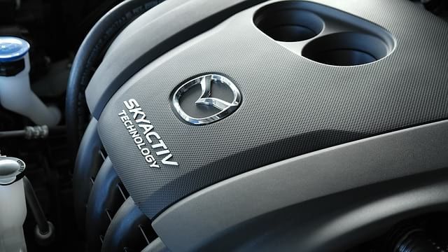 Mazda разрабатывает биотопливо из водорослей.