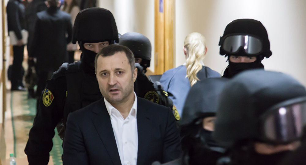 Политик также выразил возмущение тем фактом, что на творимые по отношению к нему беззакония никто не обращает внимание. Фото: sputnik.md