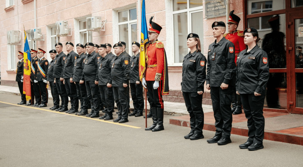 В состав миссии KFOR направлен новый контингент карабинеров.