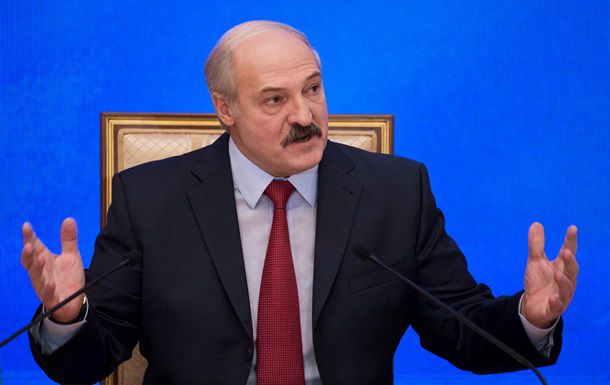 Россия не посылает регулярные войска на восток Украины, подчеркнул Лукашенко.