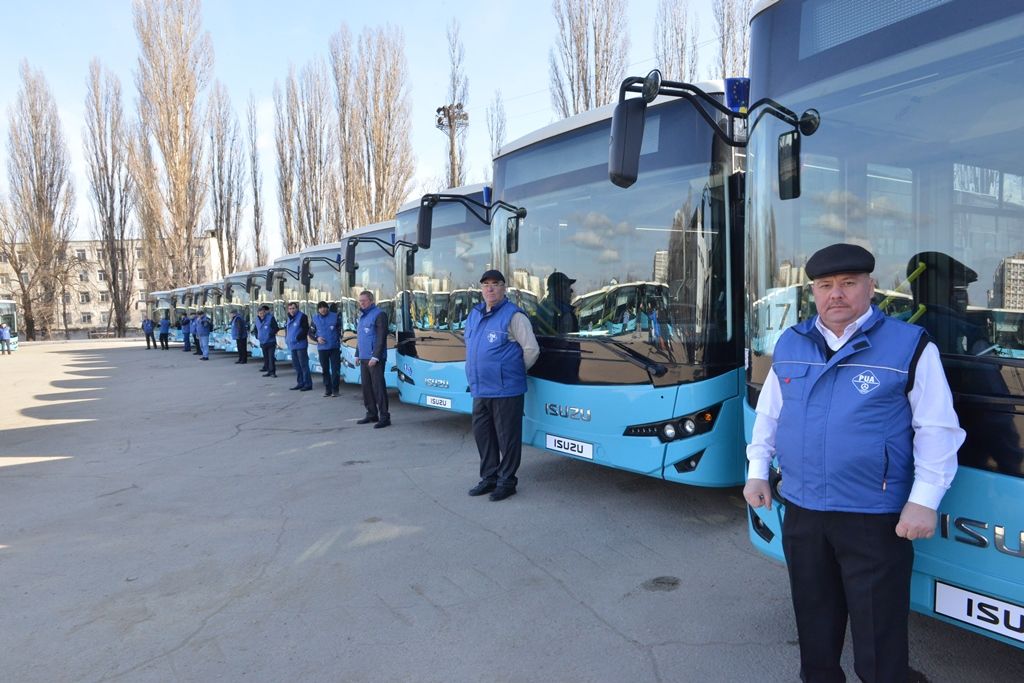 В столице повысят зарплату водителям автобусов и троллейбусов.