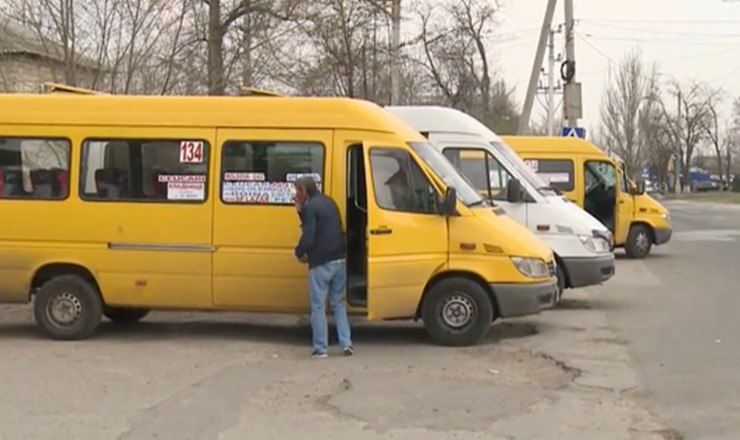 В Кишиневе работает 1100 микроавтобусов.