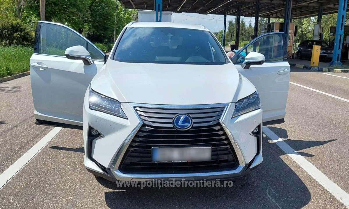 Молдаванина задержали на границе с угнанным из Италии автомобилем Lexus