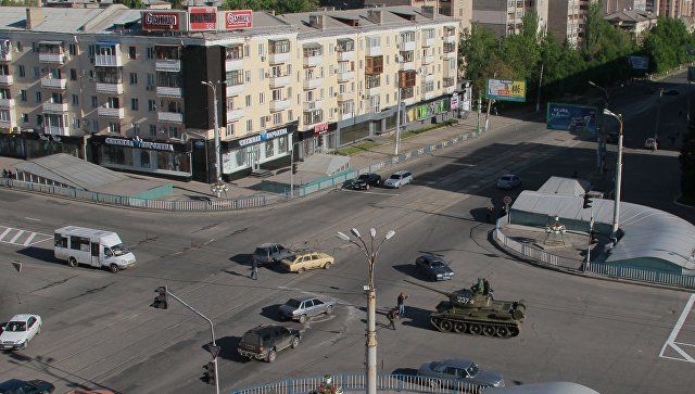 Взрыв прогремел в центре Луганска недалеко от Дома правительства.