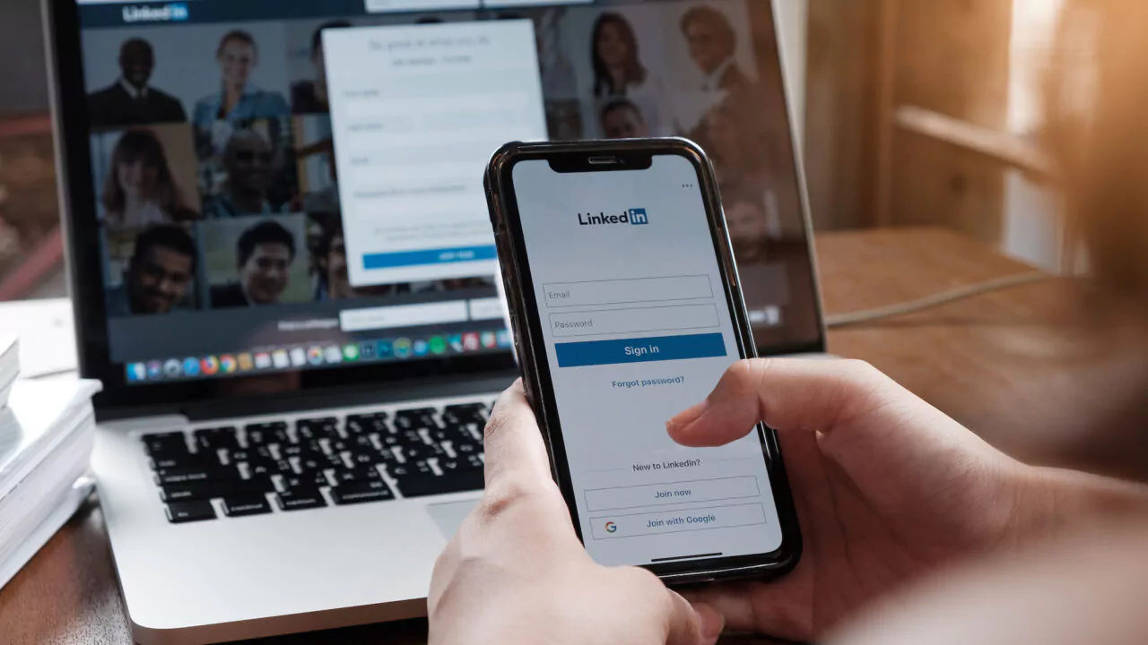 LinkedIn, amendat de UE cu 334 milioane de dolari pentru încălcarea regulilor de protecție a datelor.