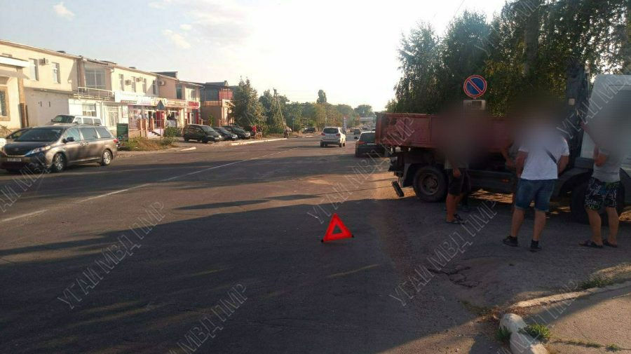 В Рыбнице мотоцикл столкнулся с грузовиком: мотоциклист в коме.