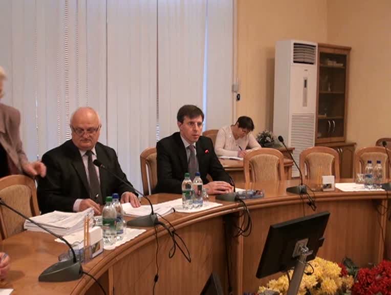 Liga Tineretului Rus din Moldova a solicitat același lucru în cadrul unui protest în fața Primăriei. Foto: privesc.eu