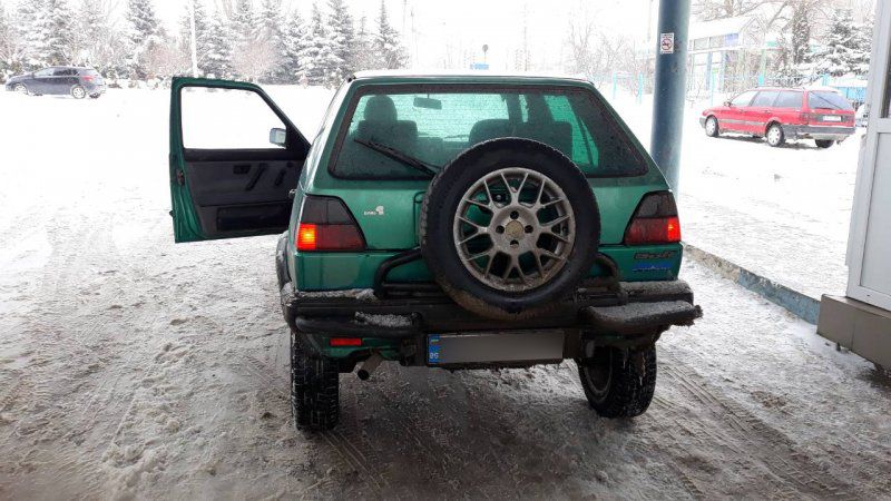 Automobil reținut la frontiera moldo-română. Nereguli depistate