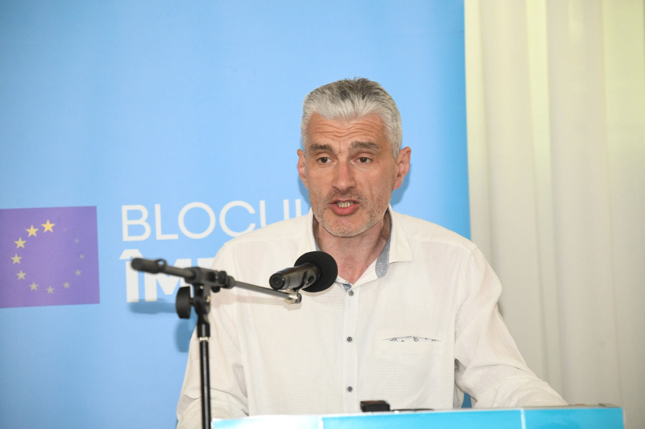 Slusari: La parlamentare voi participa doar în calitate de alegător.